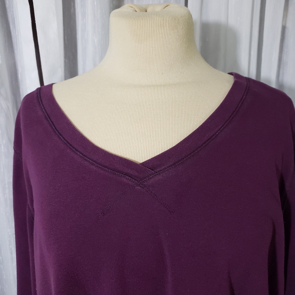 No name  purple tee shirt size L